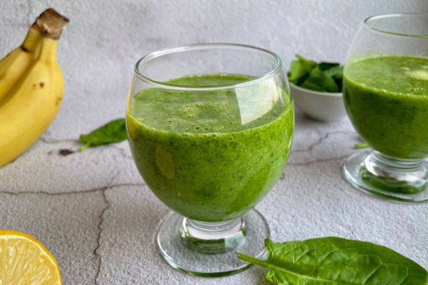 koktajl ze szpinakiem - podanie