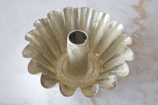 babka budyniowa - przygotowanie formy