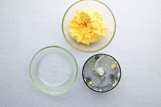 chrzan wielkanocny - blendowanie jajek