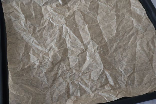 kokosanki - blacha wyłożona papierem do pieczenia