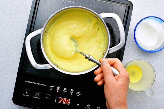 krem budyniowy - gotowanie budyniu