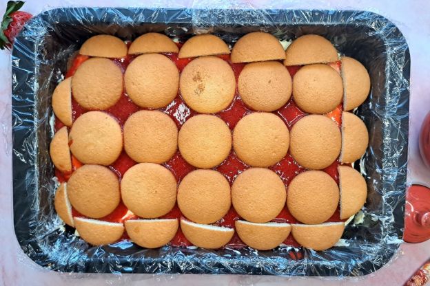 ciasto cuszima - warstwa biszkoptów