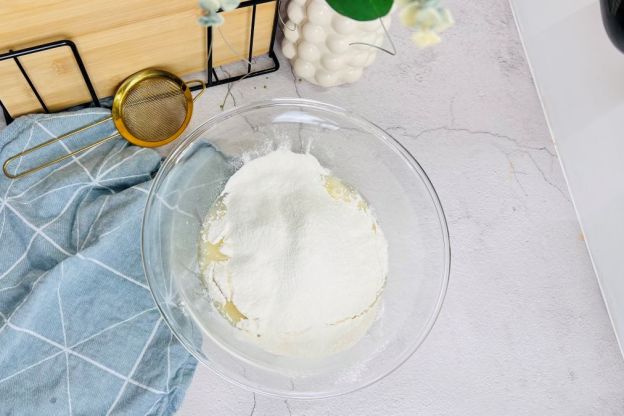 gofry chrupiące - dodanie suchych składników