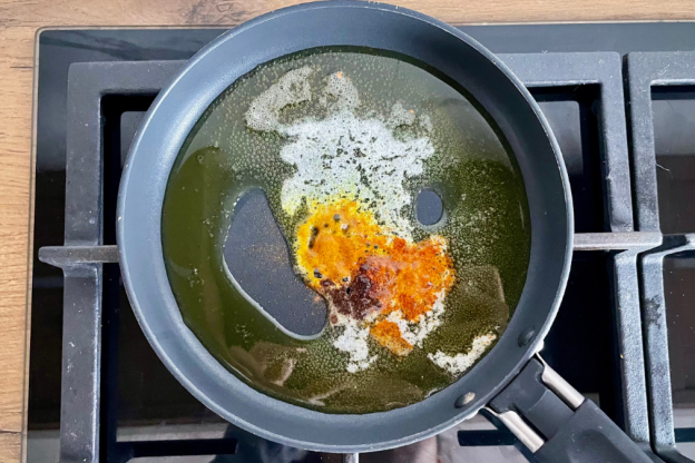 jajka po turecku - sos