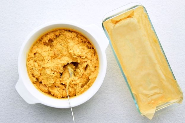 pasztet z fasoli - zblendowany, przekładanie do formy