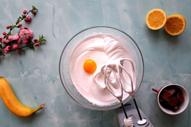 ciasto jamajka - ubijanie jajek