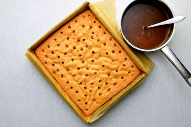 ciasto zakonnica - nasączenie biszkoptu