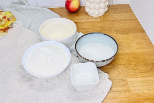 szarlotka sypana - składniki