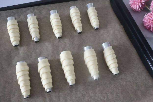 rurki z kremem - pieczenie