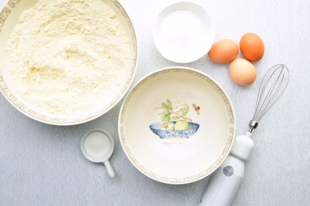 ciasto z rabarbarem i budyniem - składniki na ciasto półkruche
