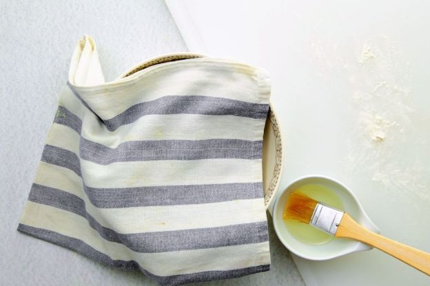 lahmacun - ciasto pod ściereczką