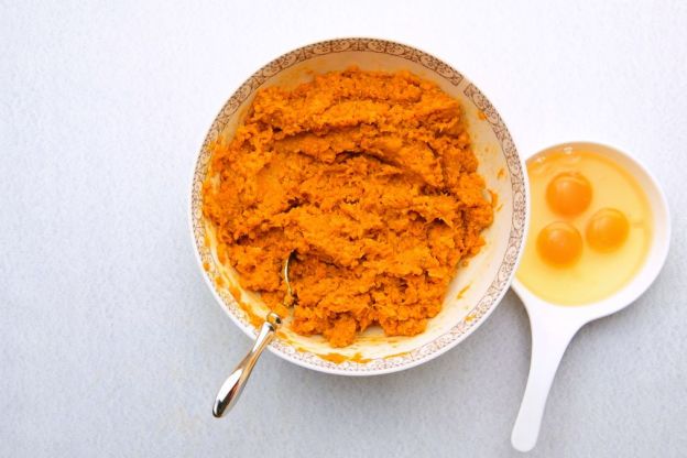 pasztet z soczewicy - masa i jajka