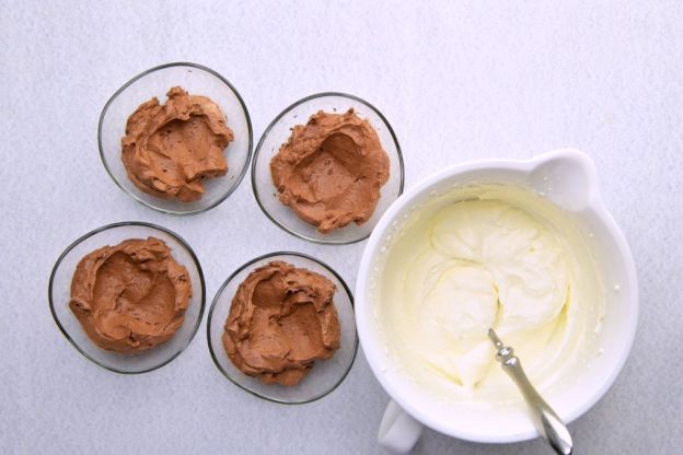 krem sułtański - rozkładanie śmietany