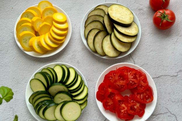 ratatouille - krojenie warzyw w plastry