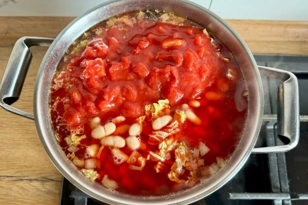 barszcz ukraiński przepis babci - dodanie pozostałych składników