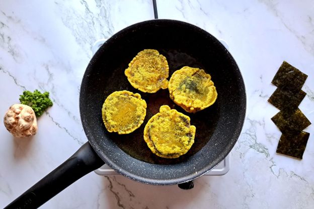 seleryba po grecku - smażenie selera