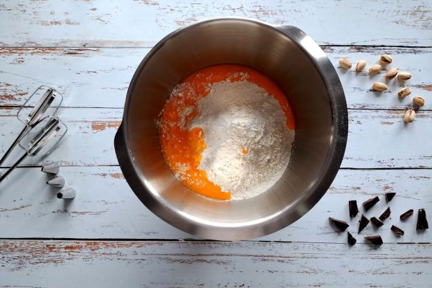 pączki dubajskie - ciasto drożdżowe