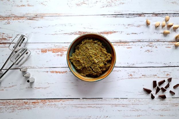 pączki dubajskie - nadzienie pistacjowe