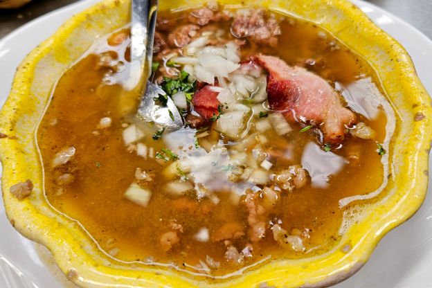 zupa carne en su jugo