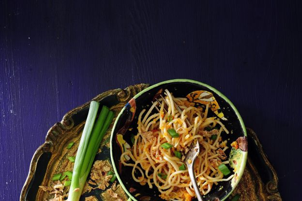 Przepis: Makaron orientalny z sosem z curry