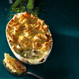 zapiekanka-z-kurczakiem-i-ciastem-francuskim