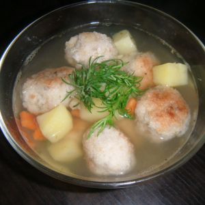 Zupa rybna z pulpetami