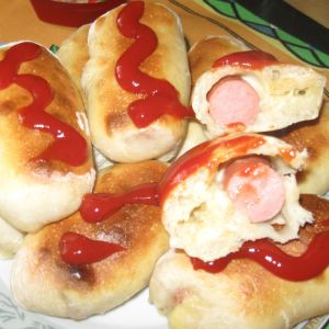 Mini hot-dogi