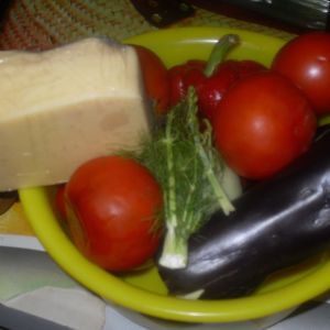 salatka_z_baklazanow_pomidorow_i_papryki