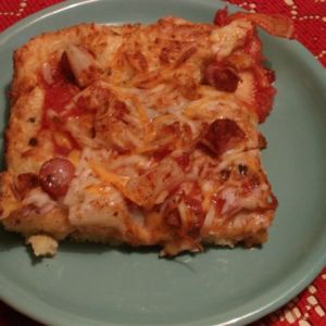 Pyszna pizza z białego sera