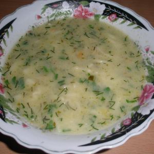 zupa ogórkowa z makaronem