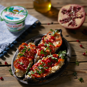 Bakłażany nadziewane Serkiem Wiejskim z tahini