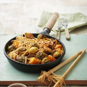 makaron-mie-z-dynia-i-brukselka