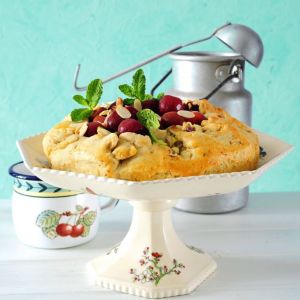 tarta-czeresniowa-migdalowo-pistacjowa