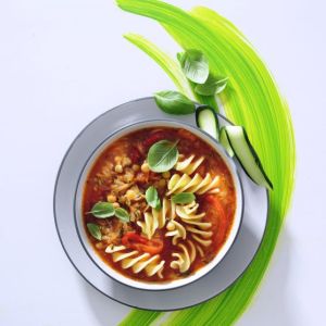 zupa-pomidorowa-z-cukinia