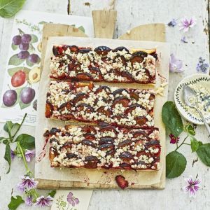 waniliowy-placek-ze-sliwkami