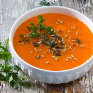 zupa-krem-z-soczewicy-z-marchewka-i-papryka