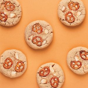 ciasteczka-z-maslem-orzechowym-i-biala-czekolada