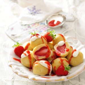 knedle-z-truskawkami