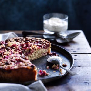 ciasto-z-rabarbarem-i-kruszonka