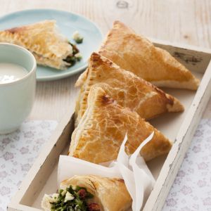 ciasto-francuskie-ze-szpinakiem