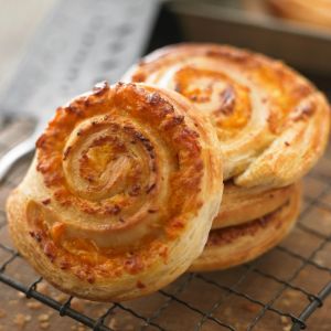 ciasto-francuskie-z-serem