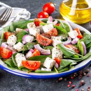 salatka-ze-szpinakiem