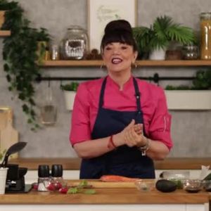 Cristina Catese poleca przepis na poke z łososiem