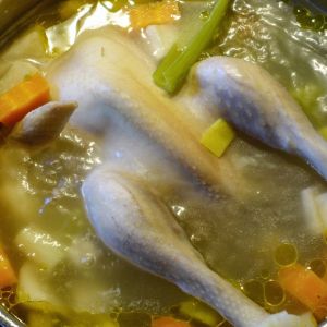 Jak sklarować rosół