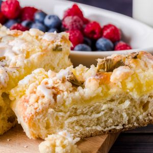 Jak zrobić ciasto drożdżowe, żeby było wilgotne