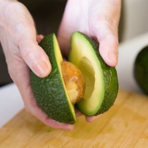 Co zrobić, żeby awokado dojrzało