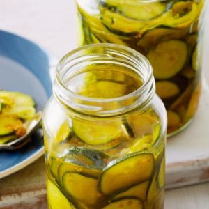 Cukinia marynowana z curry