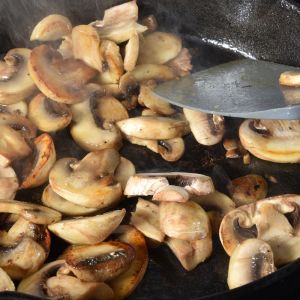smażenie pieczarek