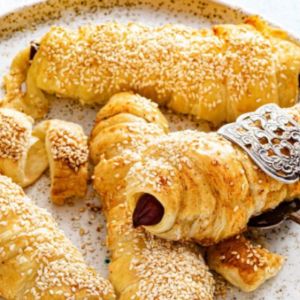 kabanosy w ciescie francuskim