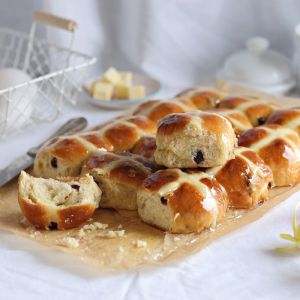 Hot cross buns